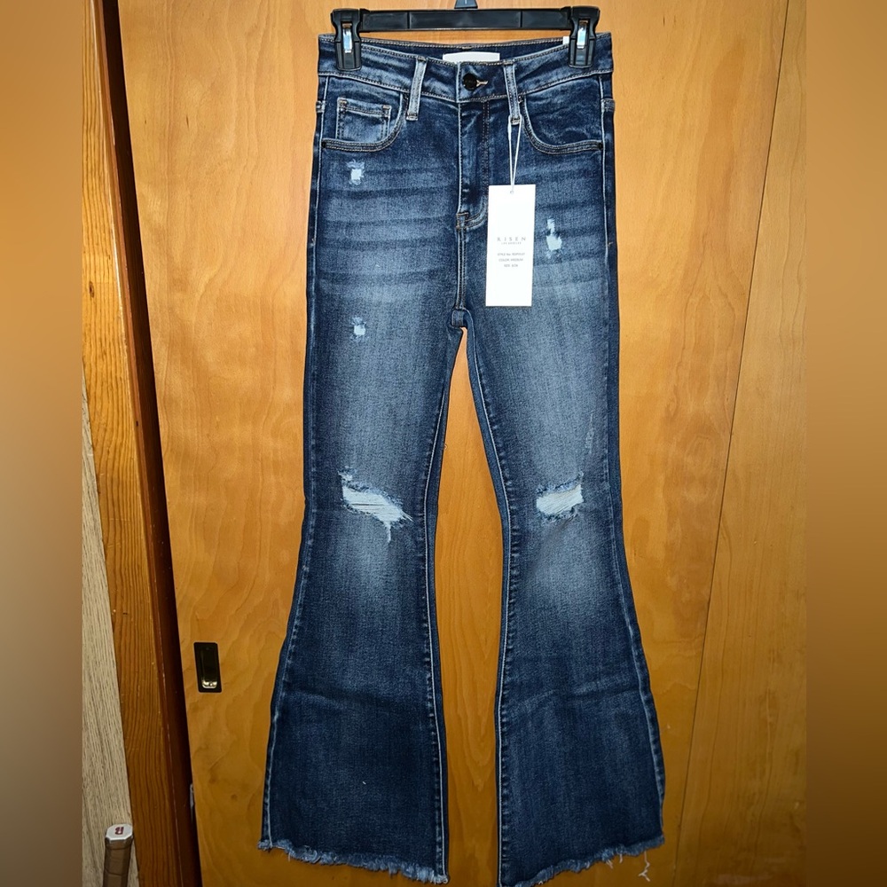 NWT distressed Risen jeans sz 3/26